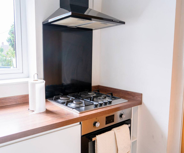 Cozy 4 Bedroom Home | Pet Friendly | Free Parking