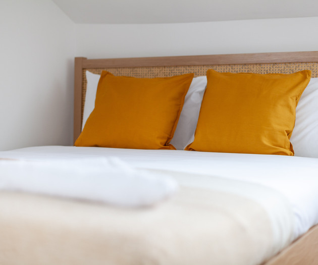 Chic & Charming Attic Studio, Finsbury Park 03