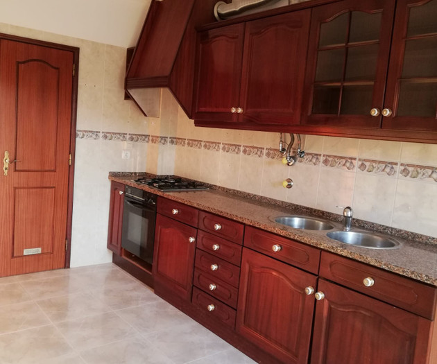 Apartamento T2 mobilado e equipado