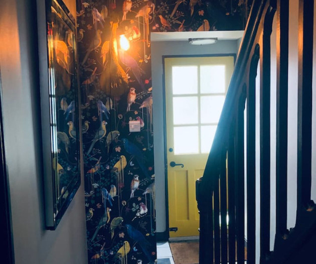 Central Mill Hill Home – Spacious 4BR Free Parking
