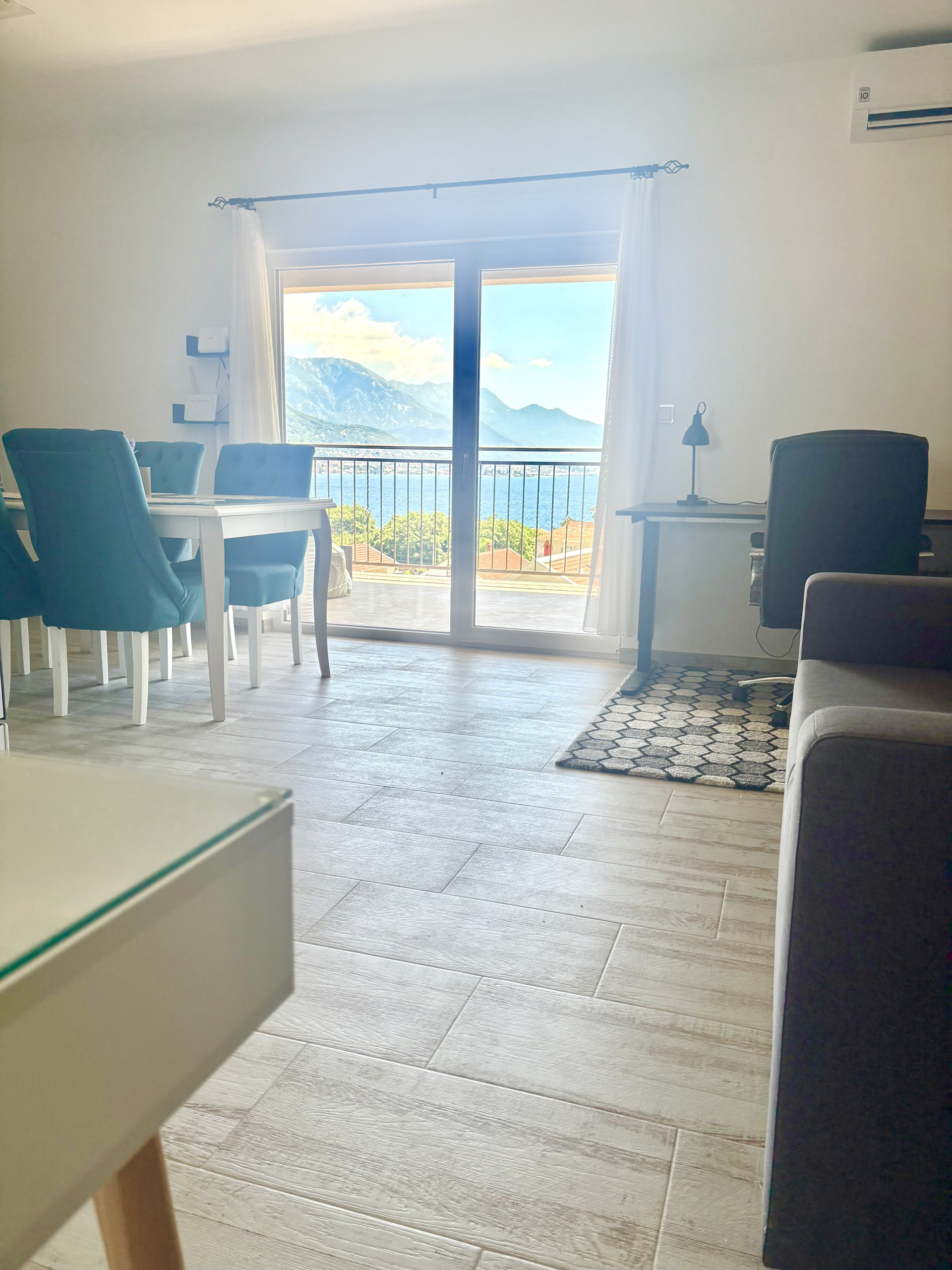 Living room with sea view