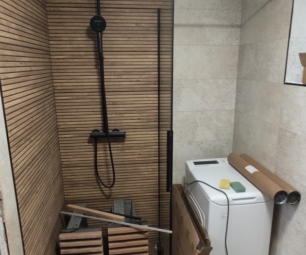 Chic Newly Renovated Apartments near Orczy ter: #1