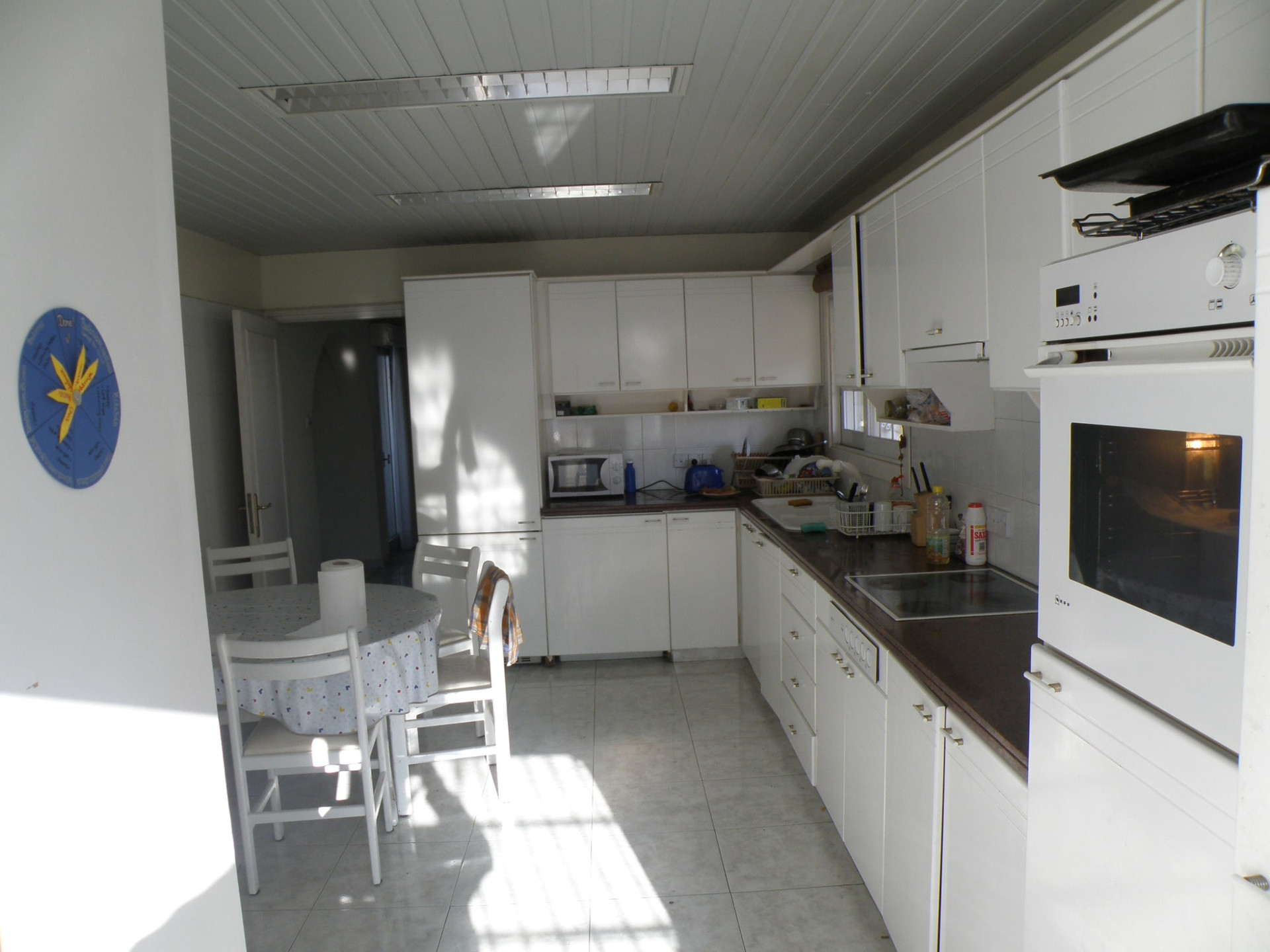 Kitchen Photo 1