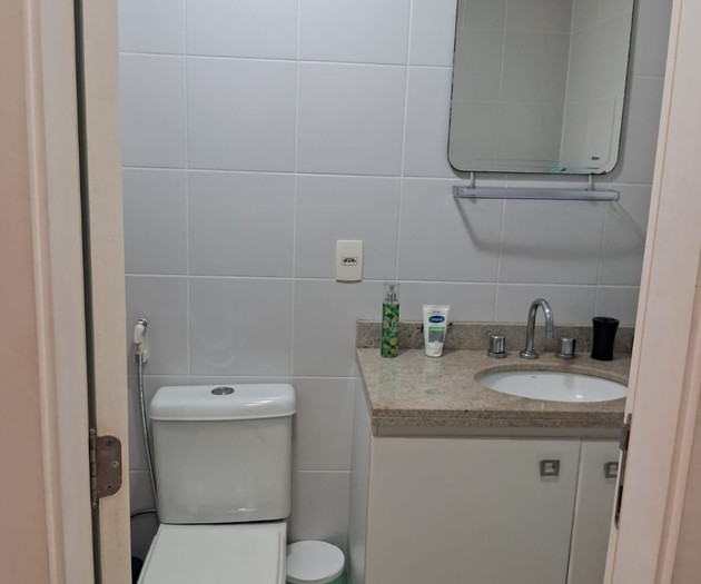 Premium 2BR Apartment in Peninsula Barra