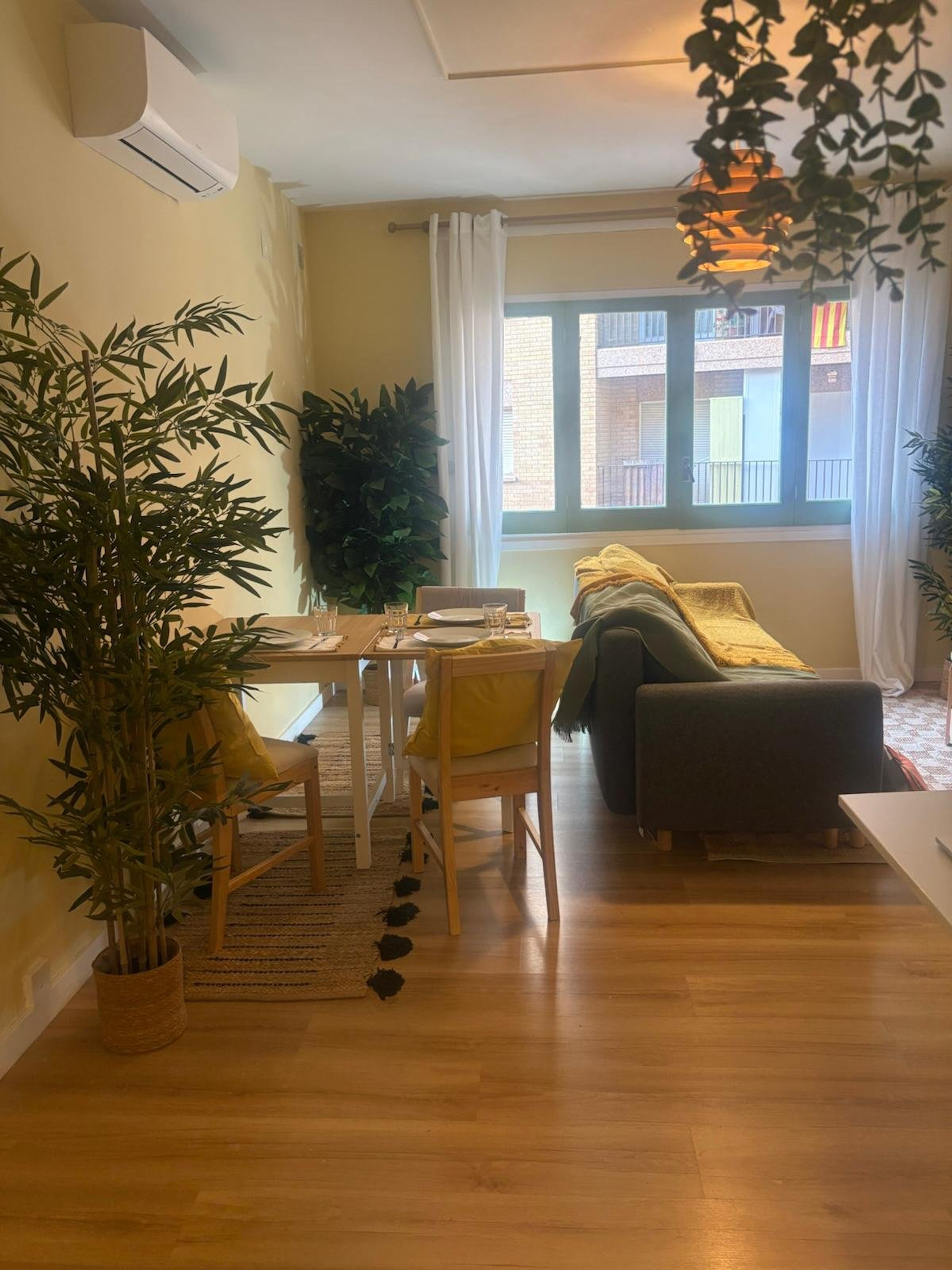 Bright living room dining sofa