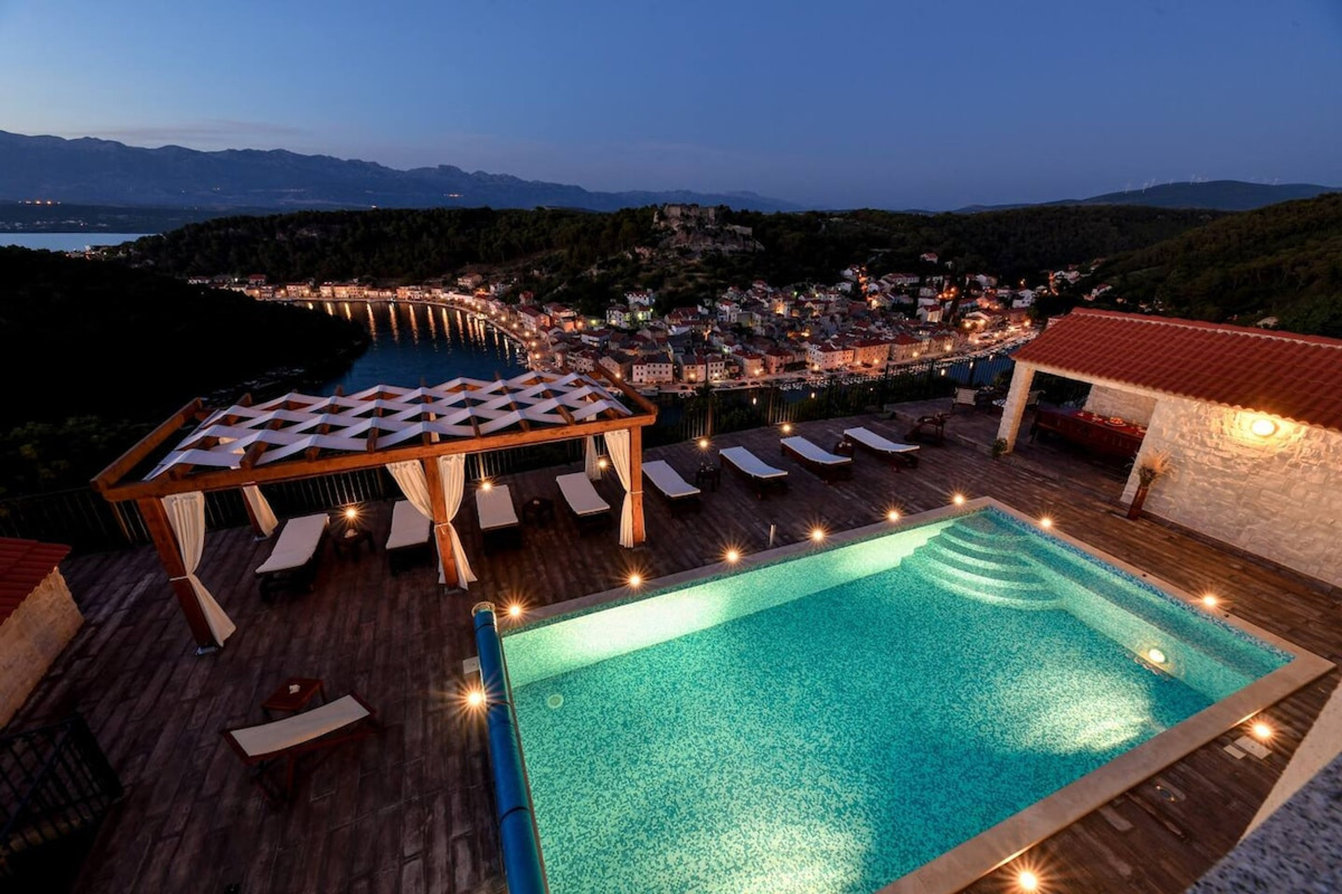 Incredible night views.