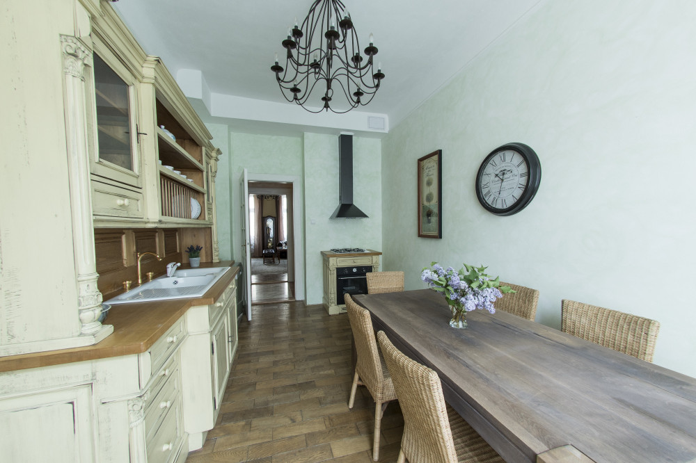 3-bedroom (3+1) - Apartment in Prague 2 district preview