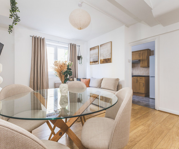 Tower Bridge 2 Bedroom Flat | Sleeps 5 | Great