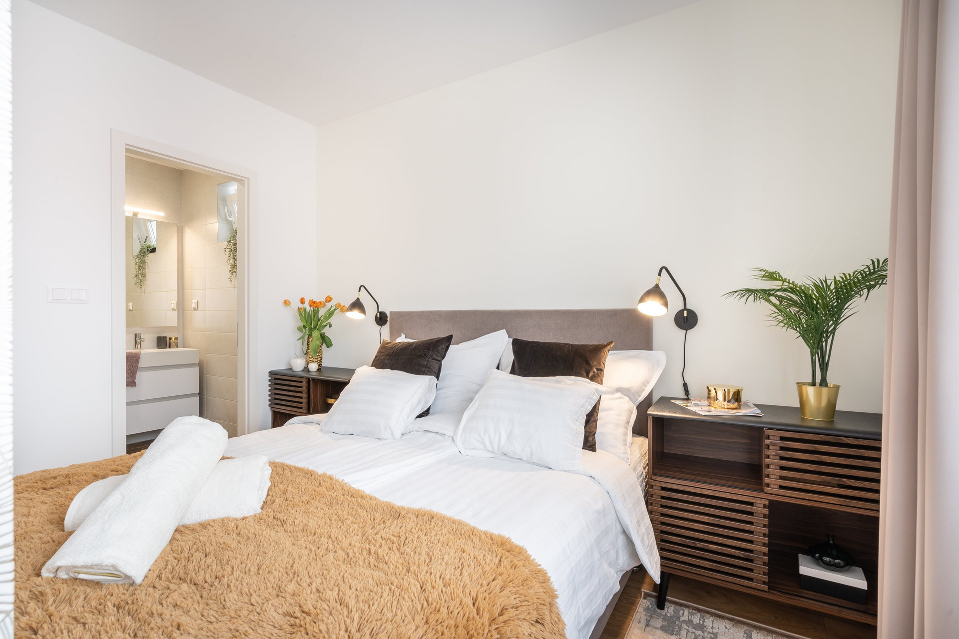 Cozy bedroom with ensuite bathroom view