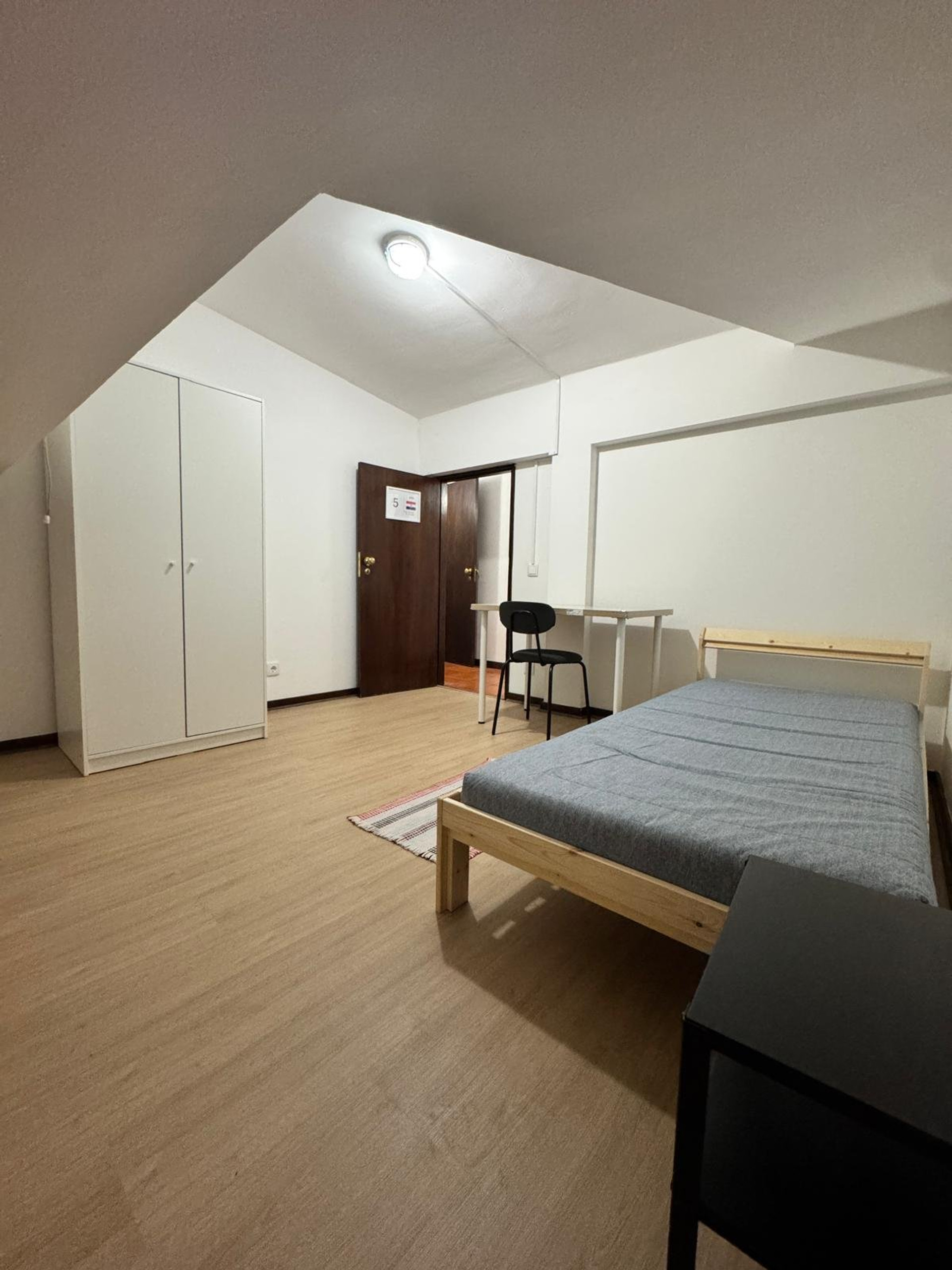 Room 5