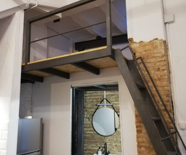 Industrial-style loft with terrace near the beach