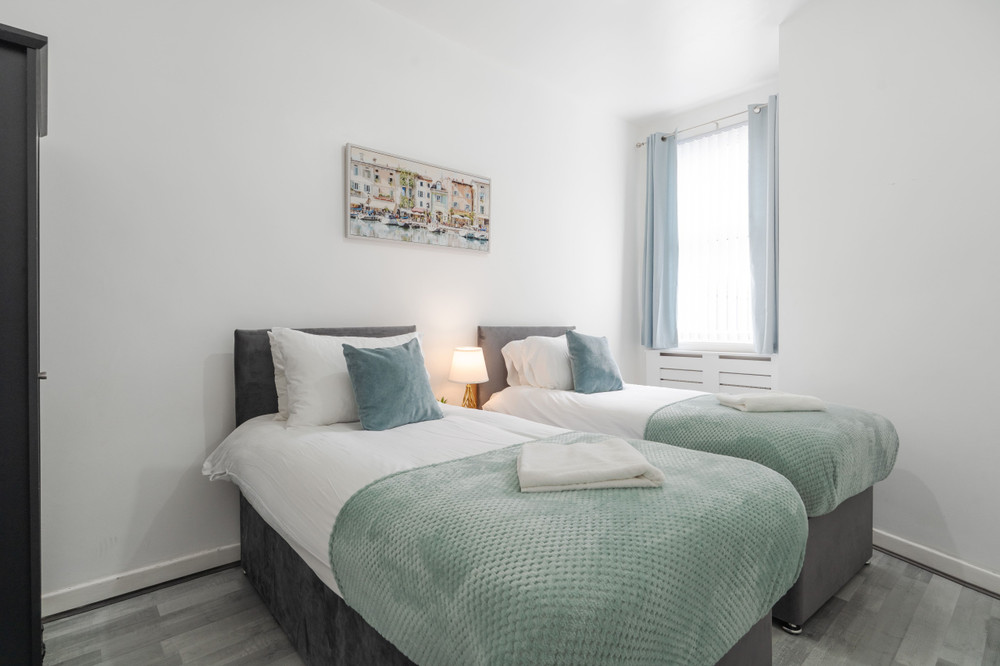 Newly Renovated 4BR House with lots of amenities preview