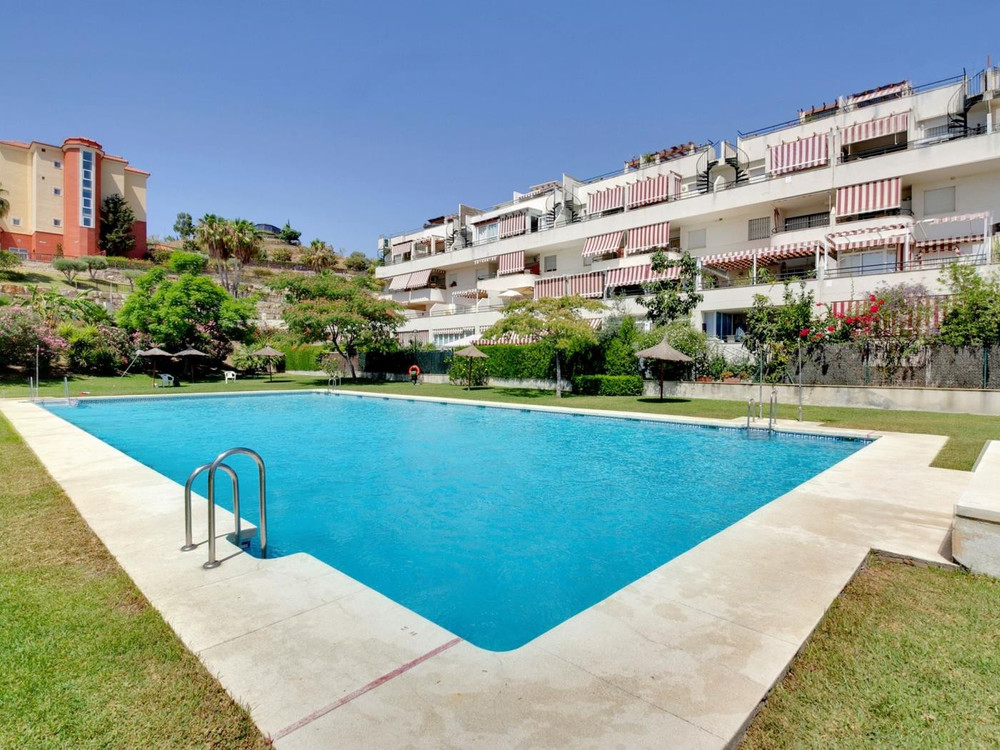 Incredible Golf and Sea Views, 4 pax Wifi preview