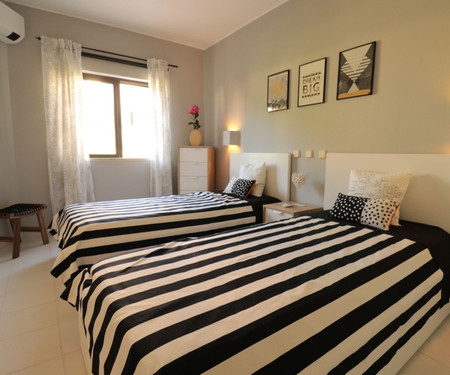 Alvor 1BR Flat in w/ AC & Balcony by LovelyStay