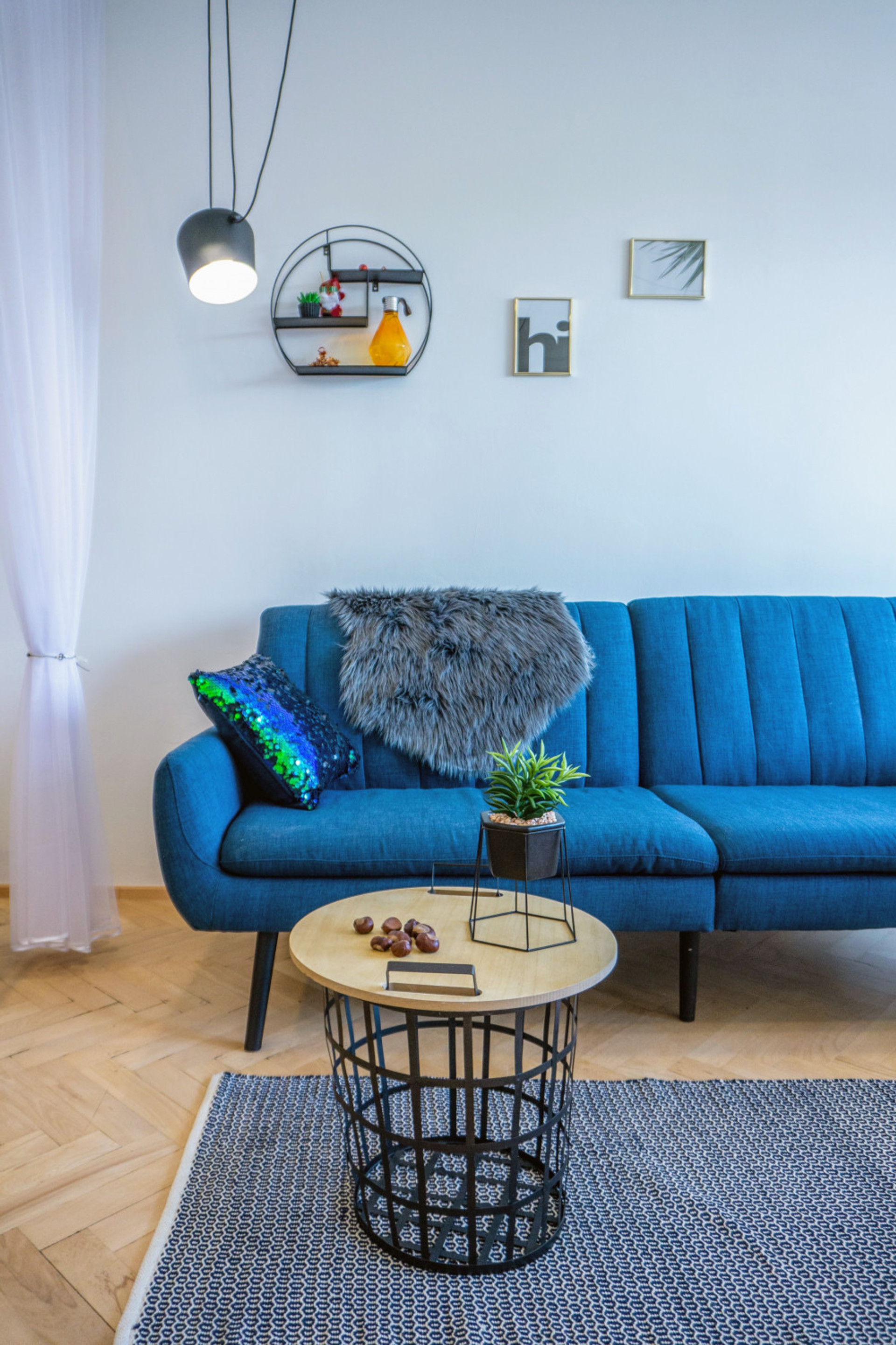Sofa in Bedroom 1 with living area