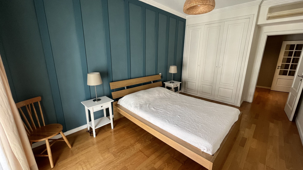 Amazing flat near train station