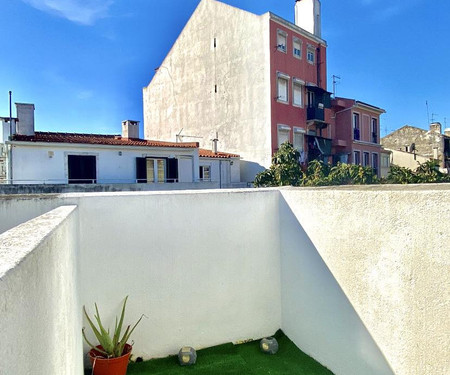 Duplex with terrace in Alcãntara