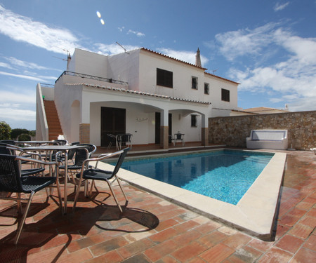 Cozy room in a villa with swimming pool