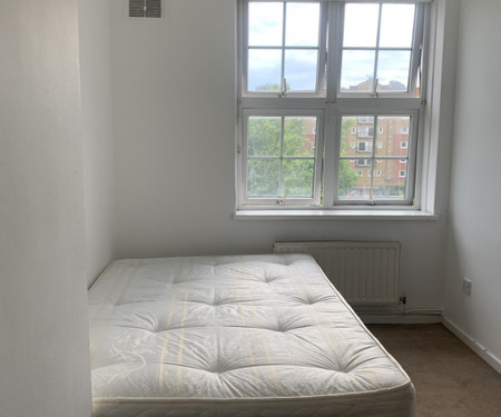 London Bridge: Double bed and own WC