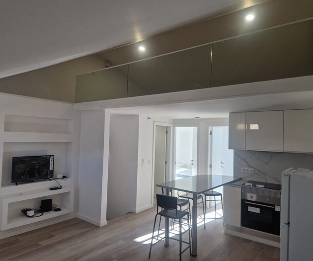 2-Bedroom Duplex Apartment - Lisboa