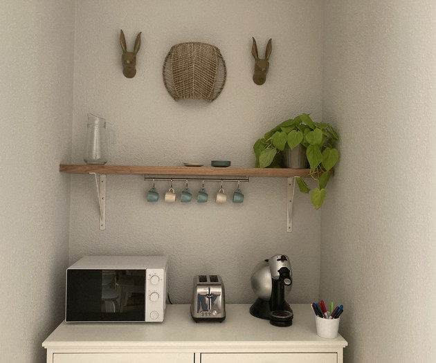 Merseguera Room - Large, bright, open closet