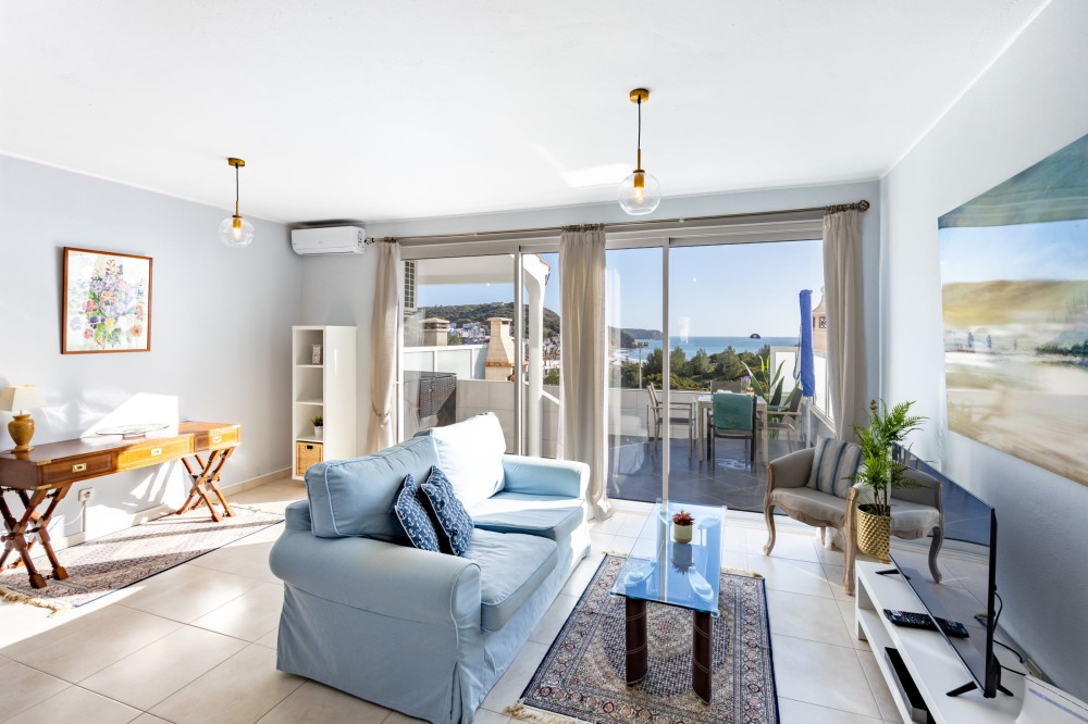 Bay View Townhouse - close to Salema Beach preview