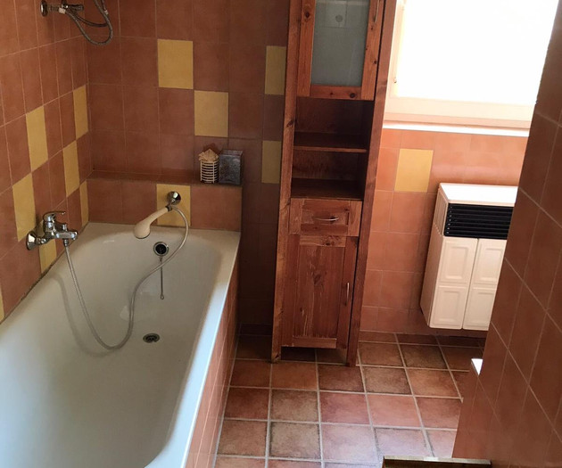 Helle und ruhige 2-Zimmer-Wohnung im Stadtteil Pus