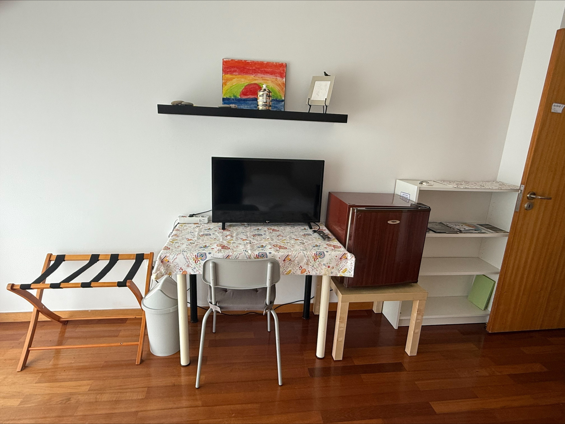 Room 1 - Pool/sea view