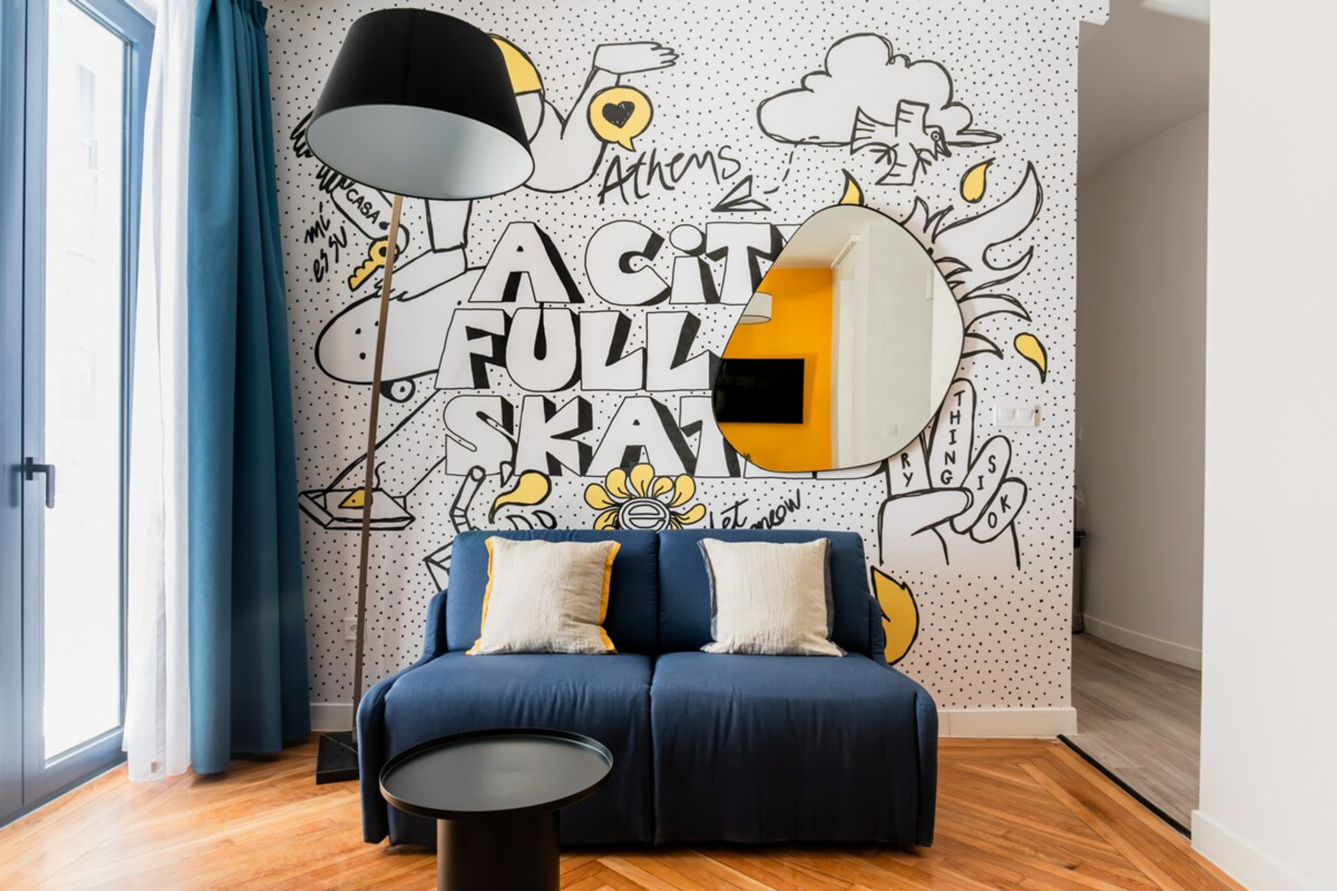 Rooms: Living room