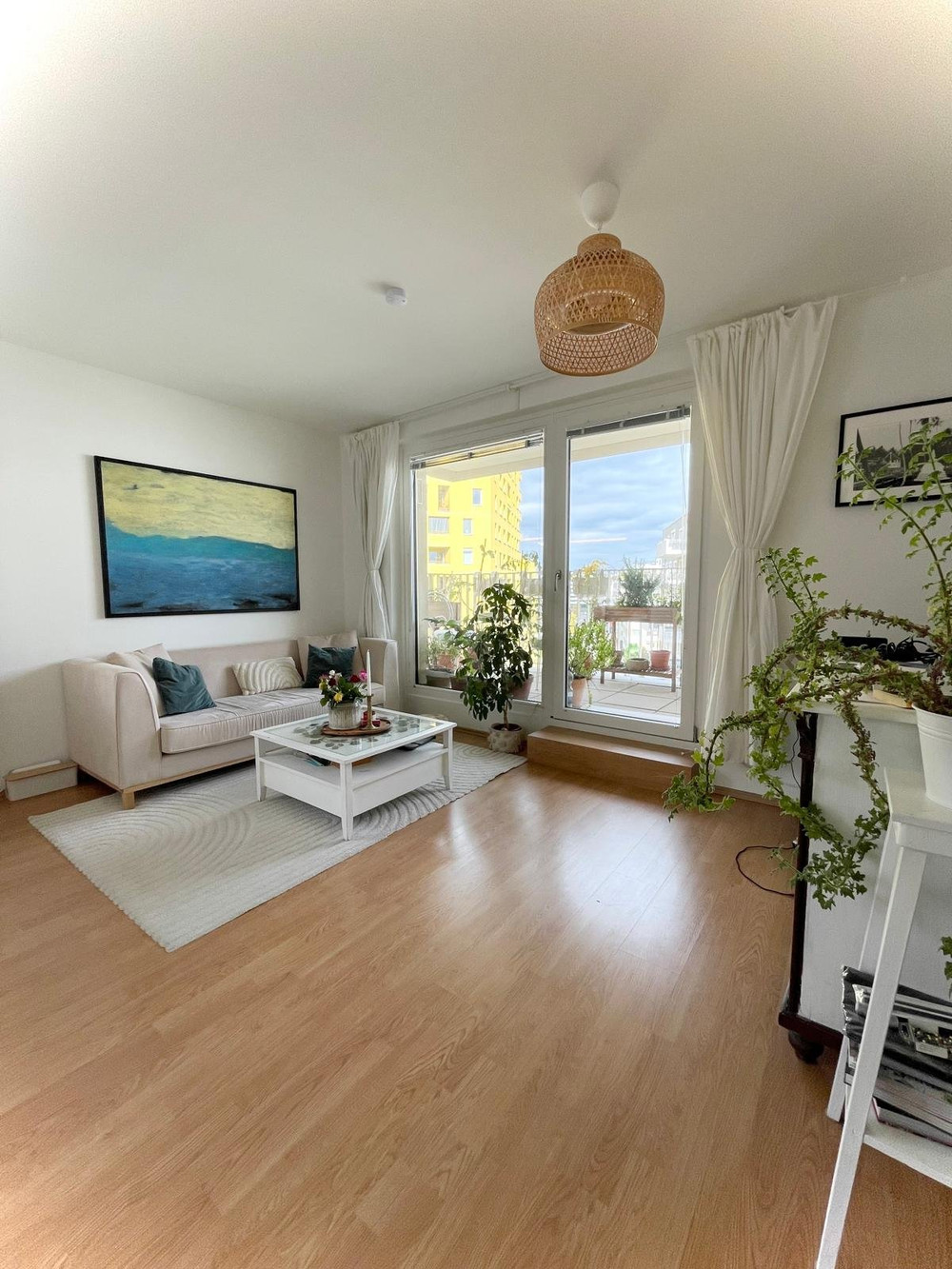 Bright & Modern Apartment –Walk to Center & Prater preview