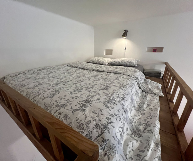 Útulný byt 1+1 u Karlova náměstí s balkónem