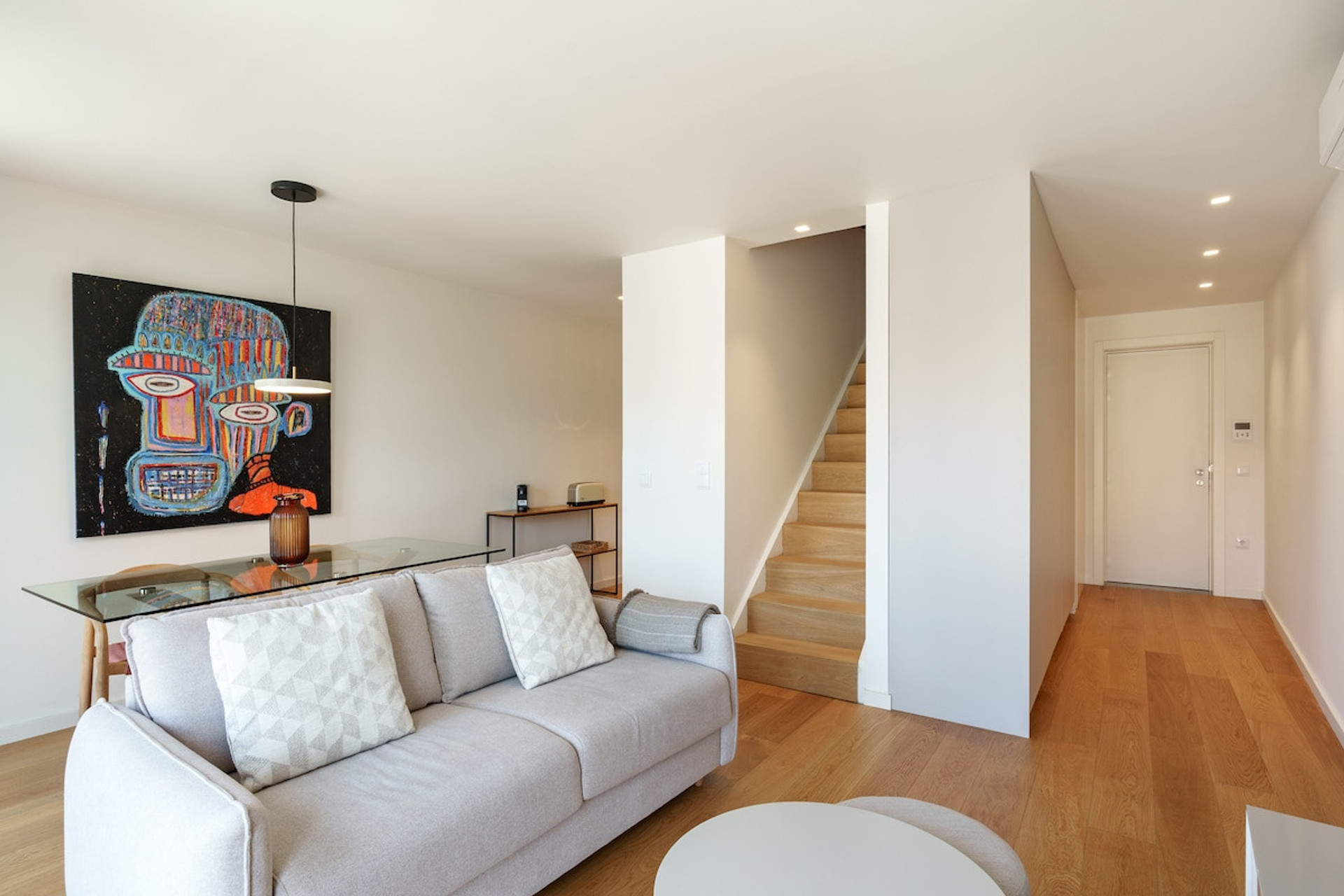 Living area image 4