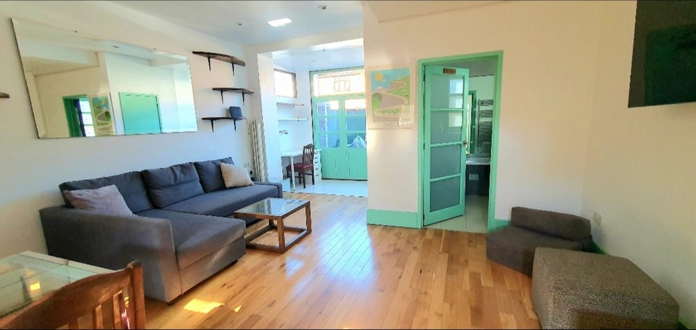 Spacious Sunny House with Roof Terrace in E5 preview