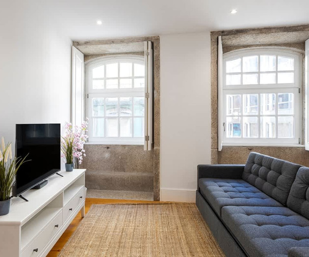 Modern & Trendy Flat by HostWise