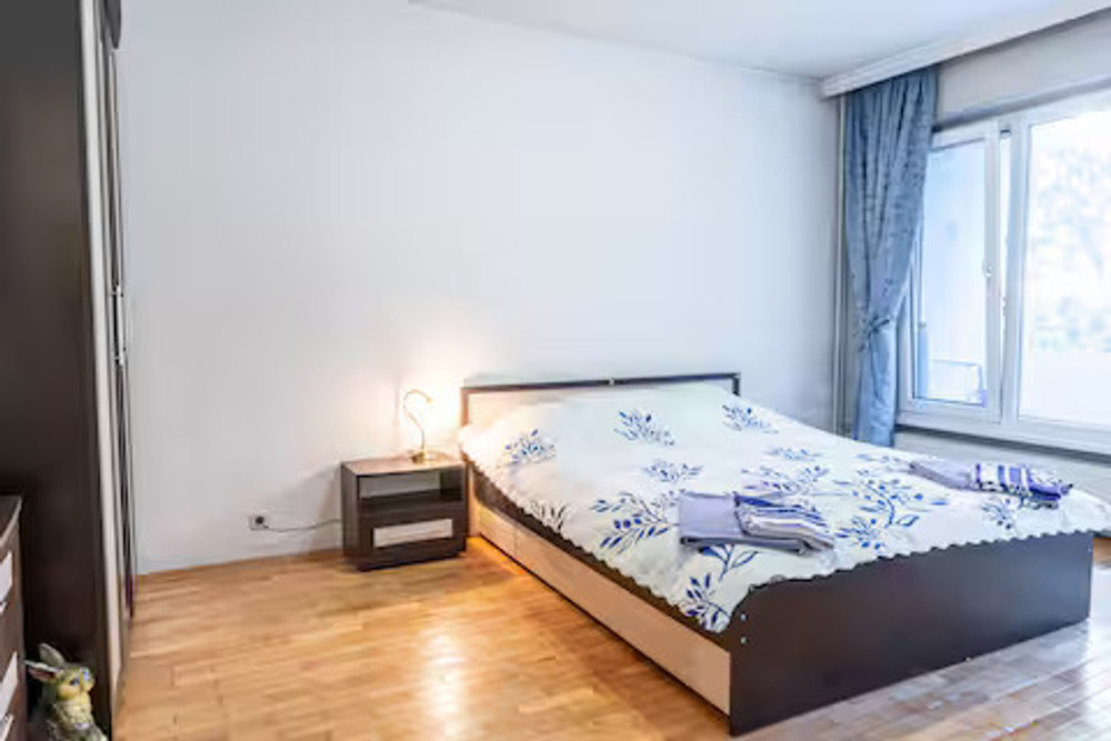 The Lindens 1BDR Cozy Apartment + Free Parking preview