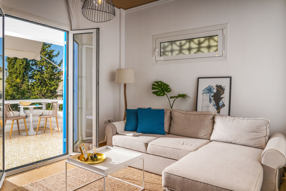 1BD Apartment With Balcony preview