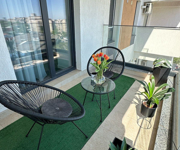 Luxury Skyline Suite at Central Address