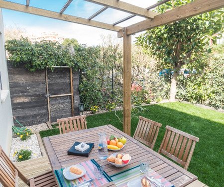 Adorable Beach House. Amazing courtyard Clean&Safe