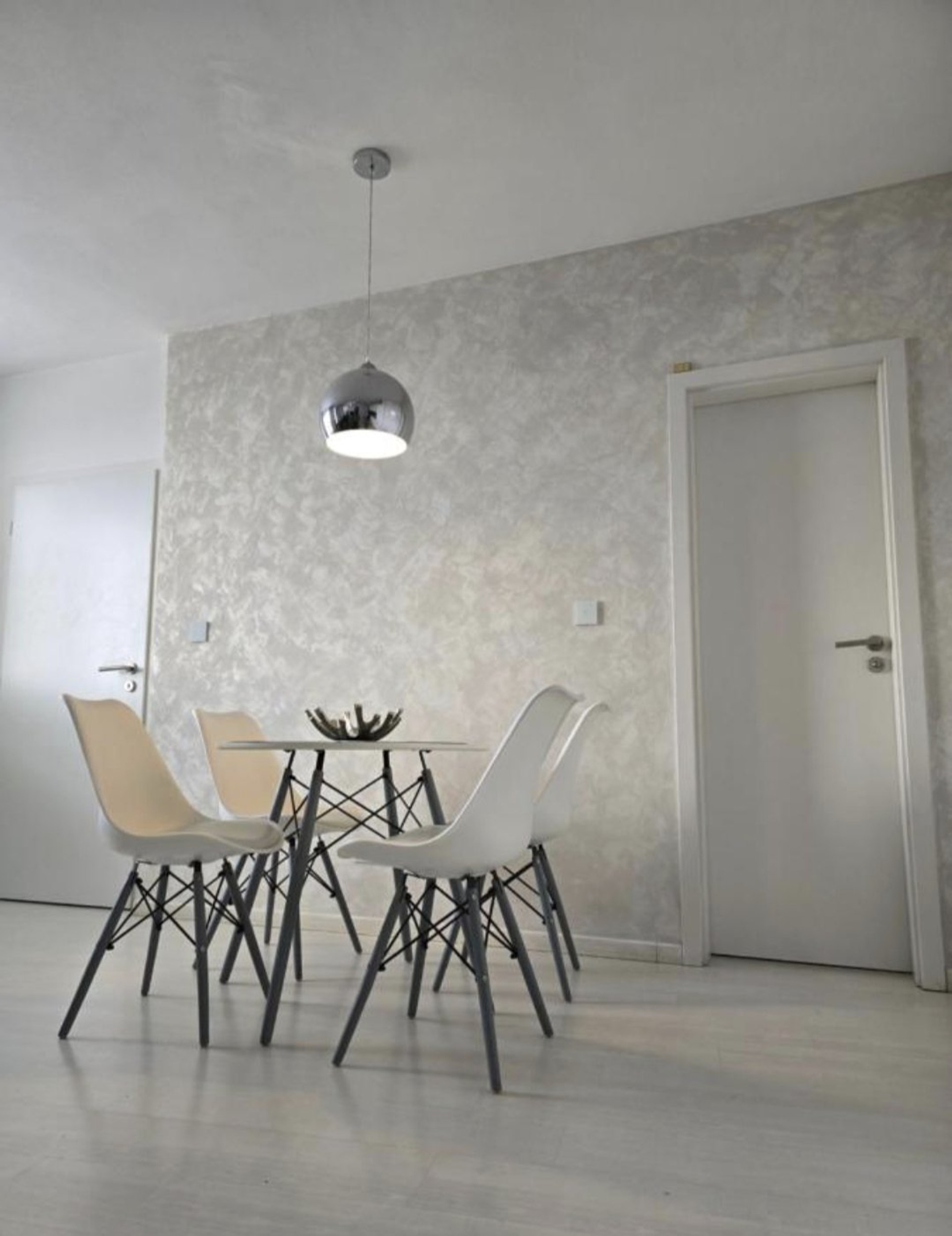 Modern dining area with pendant light