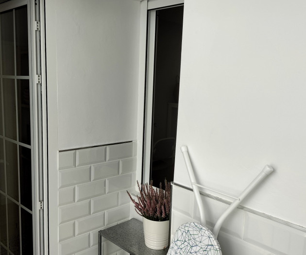 Bellea Room - Spacious, bright, over-sized closet
