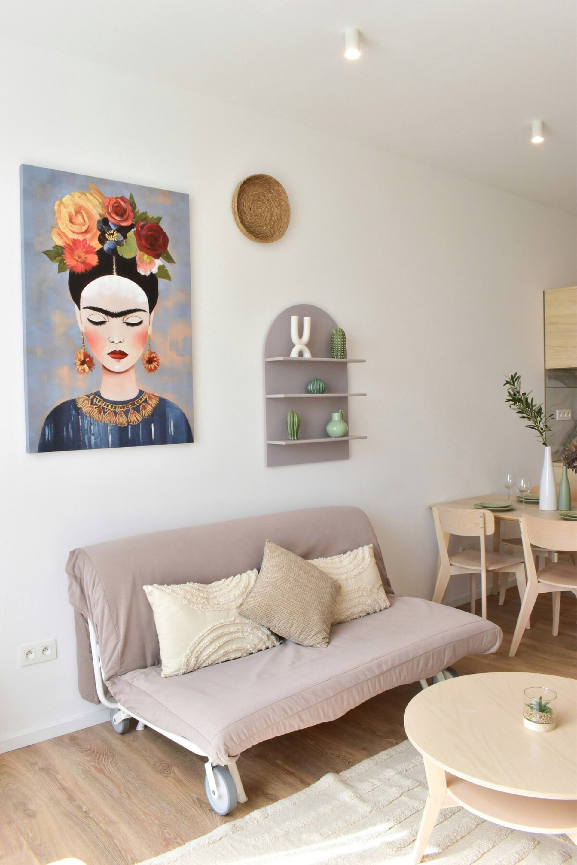 Living room image 1