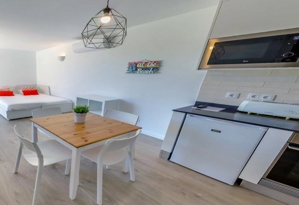 Studio in the countryside next to surf beaches! preview