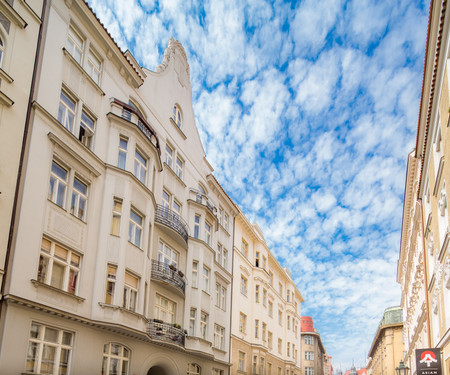 Quaint Colourful Apartment in City Center