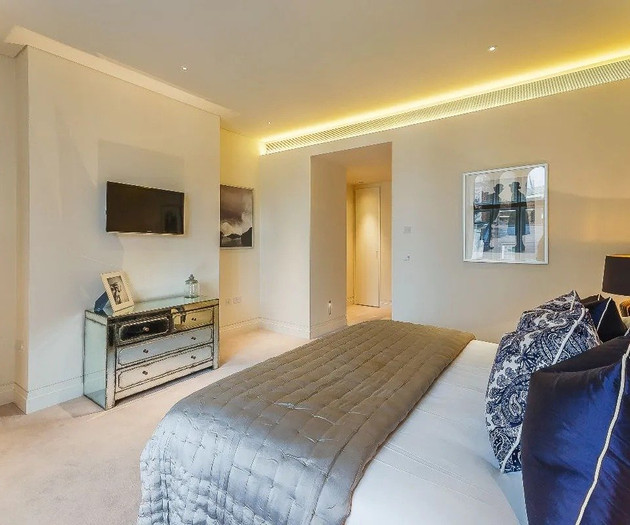 Penthouse with Premium Furnishing in Hamburg