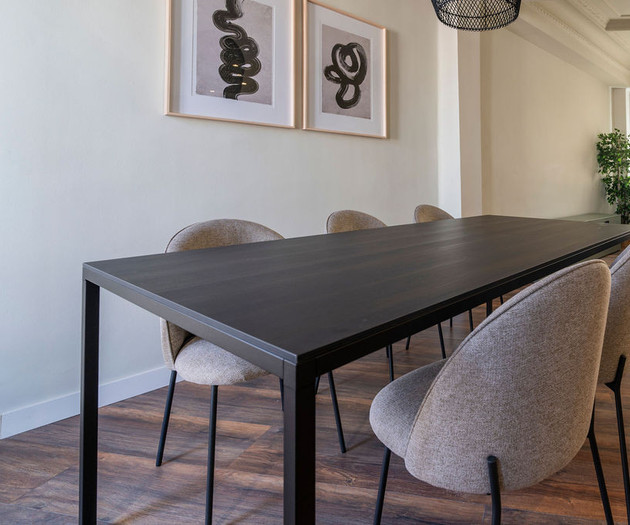 Big apartment with terras, Calle del Hospital 1.28