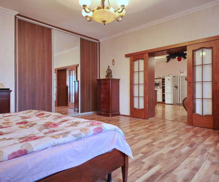 Apartment 116m ² 15mins to the Prague center