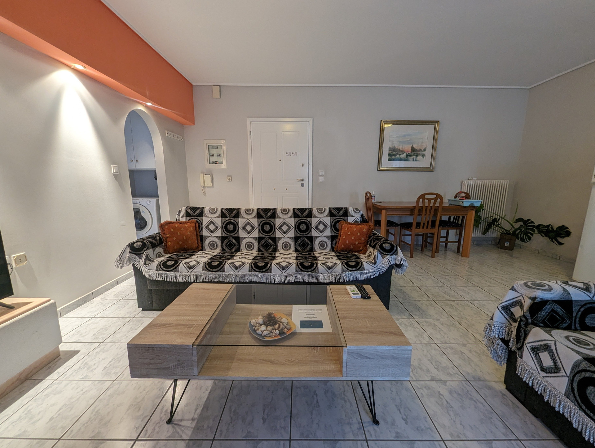 Spacious living and dining area