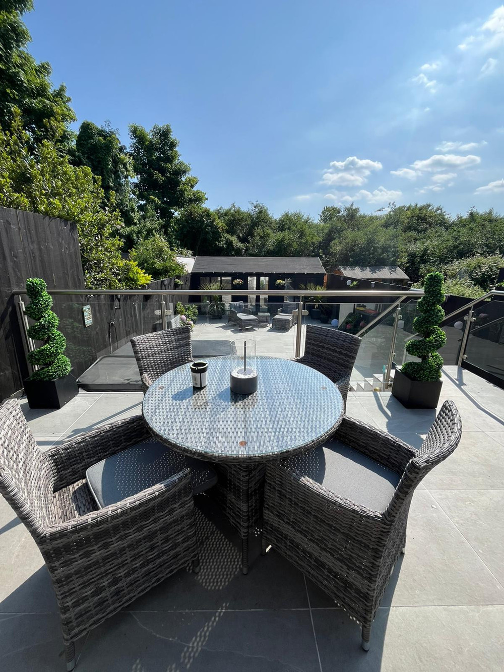 Luxury 2-Bed House with Hot Tub - Cardiff preview
