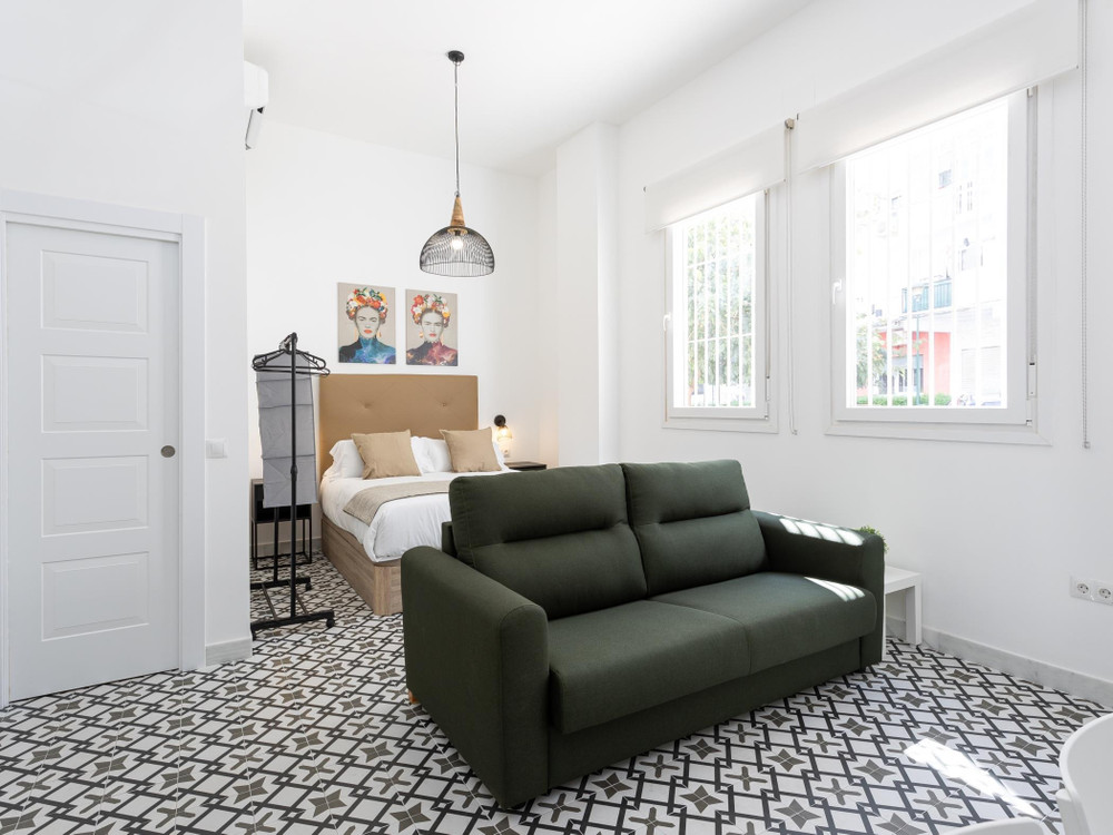 Holidays2Malaga Picasuss Loft New Built Close Huel preview