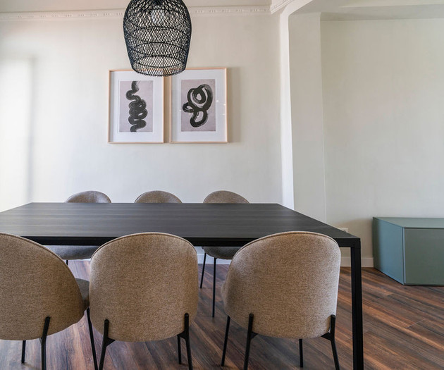 Big apartment with terras, Calle del Hospital 1.28